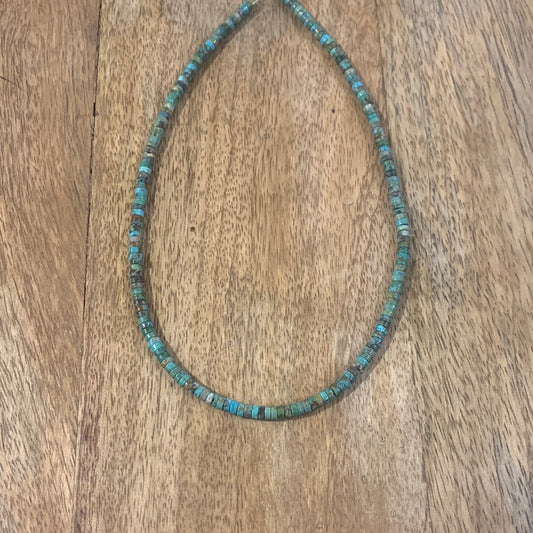 Collier turquoises véritablesHeishi Gyptis bijoux