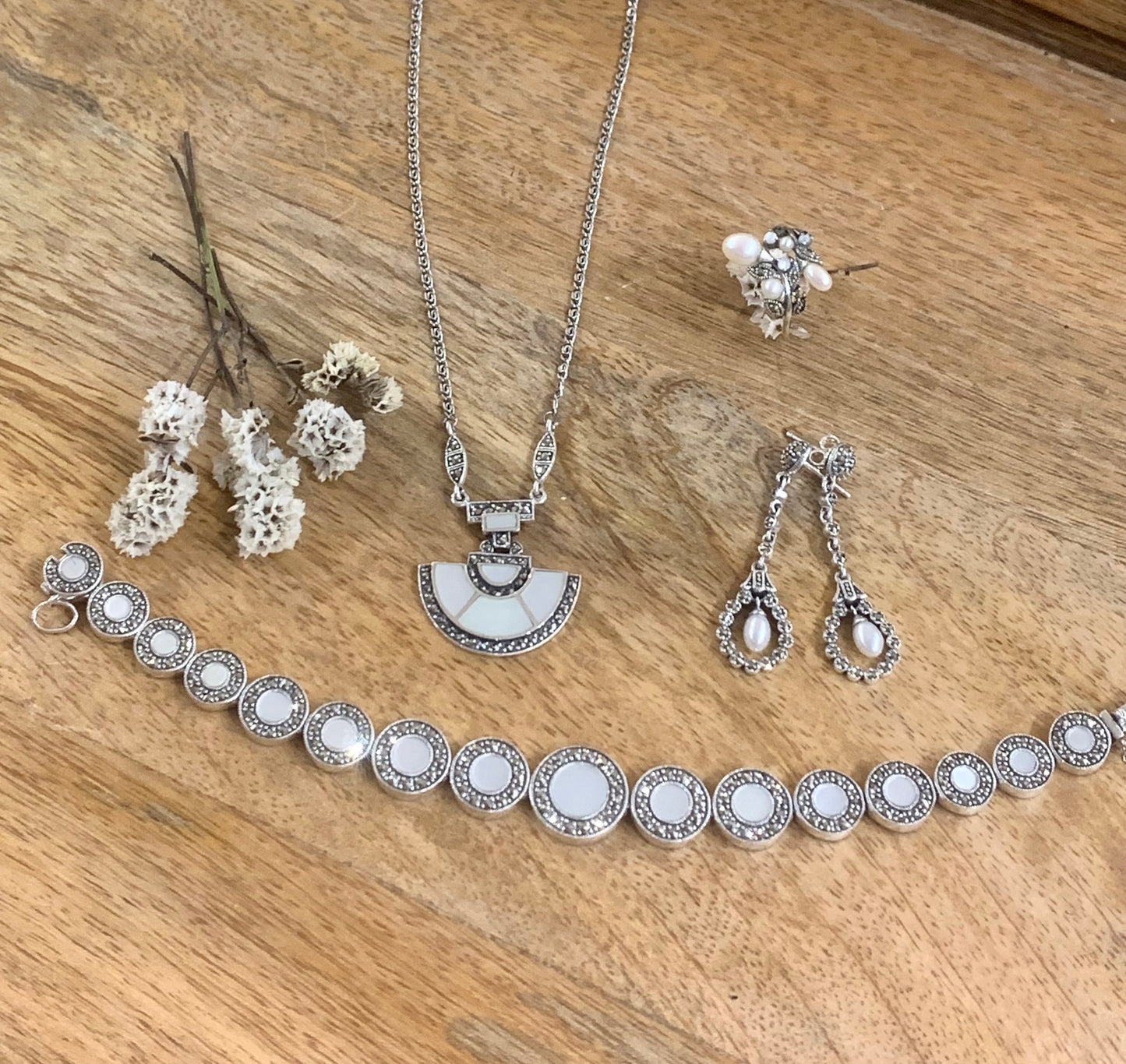 Collier Célestine nacre art déco