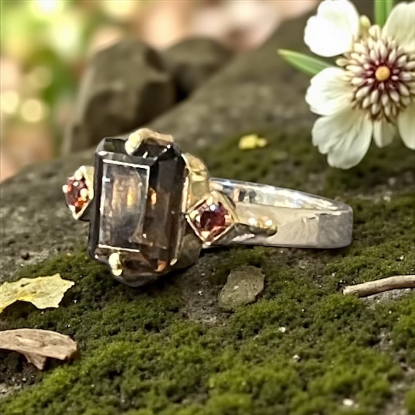 Bague Hélène en argent et pierres véritables