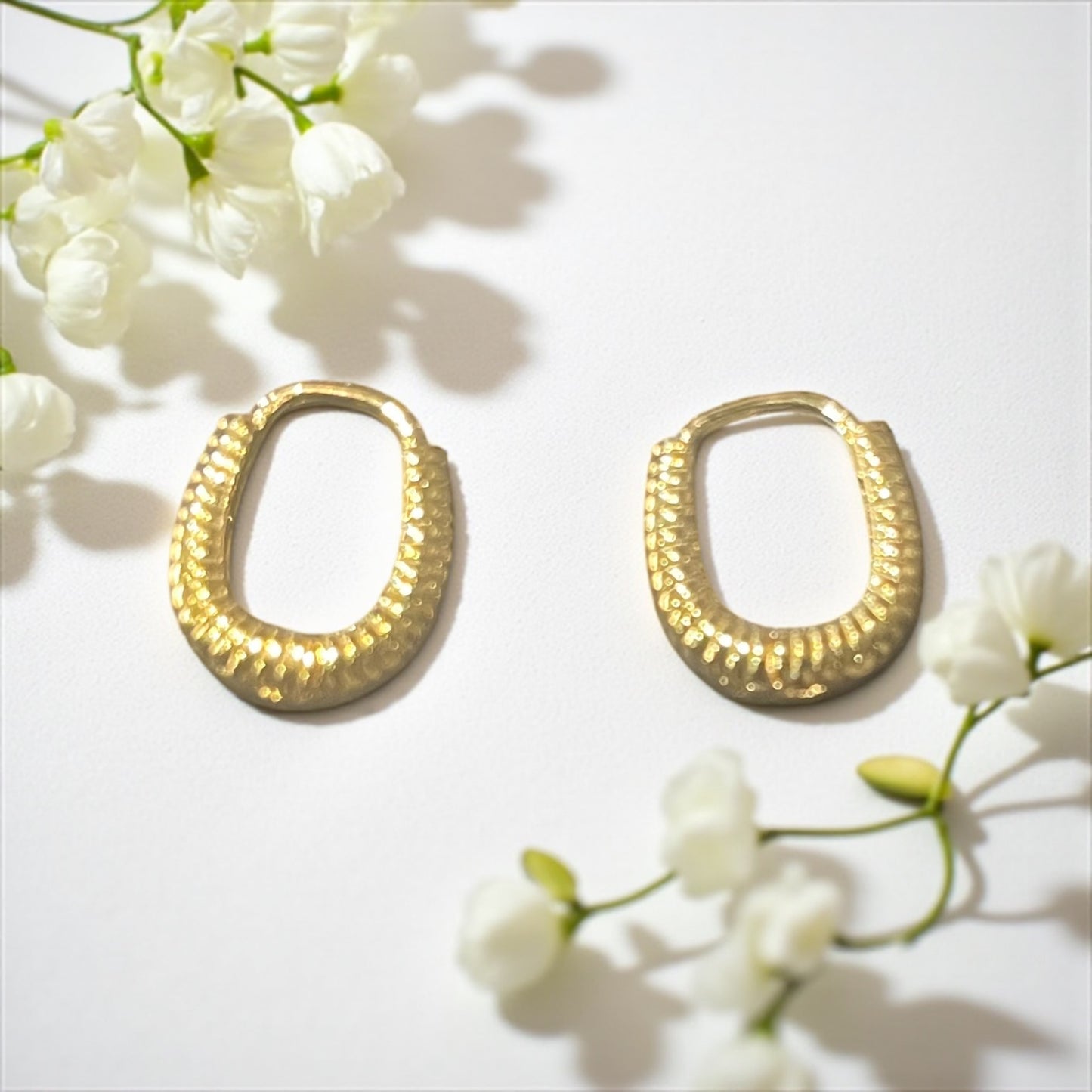 Boucles d'oreilles mini créoles Louxor
