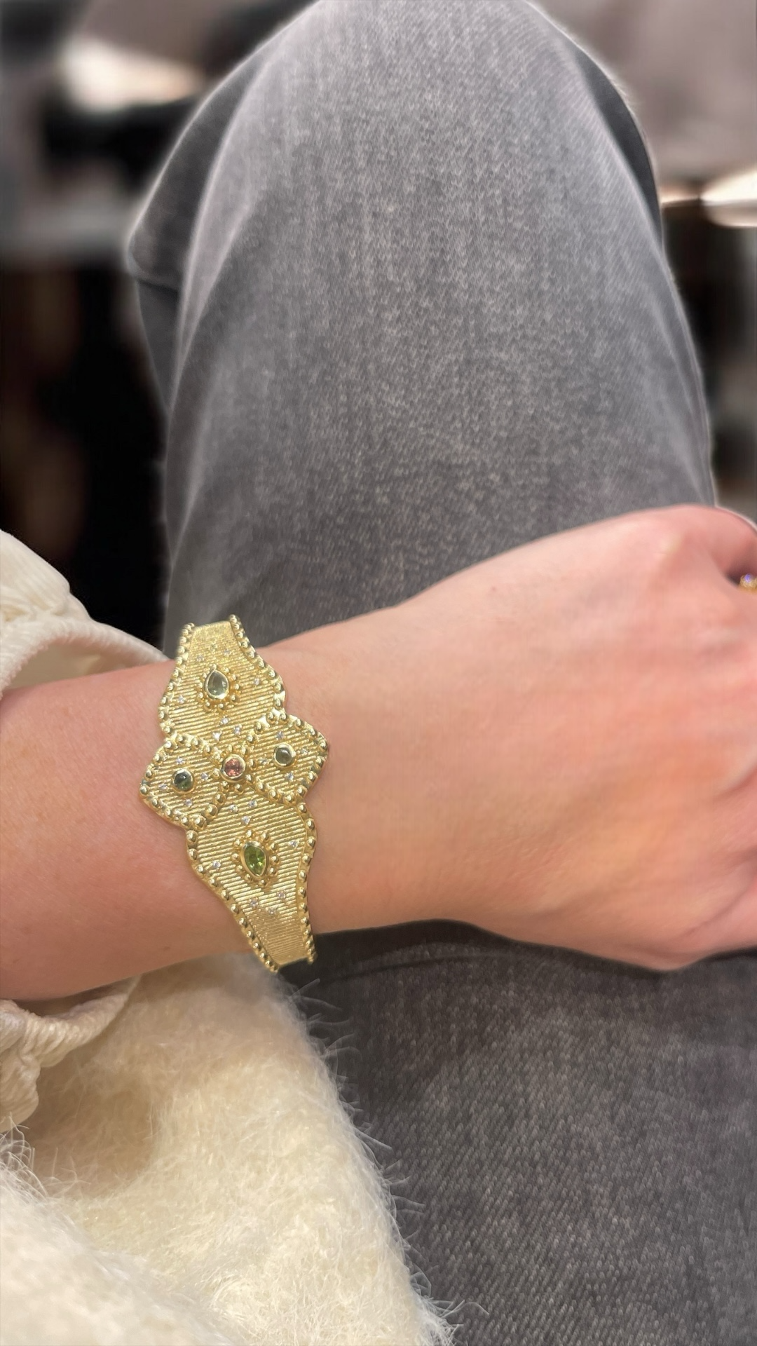 Bracelet jonc Althéa en tourmalines vertes et rose
